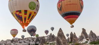 Wisata Balon Udara Cappadocia, Pemandangan Lembah Indah Turki