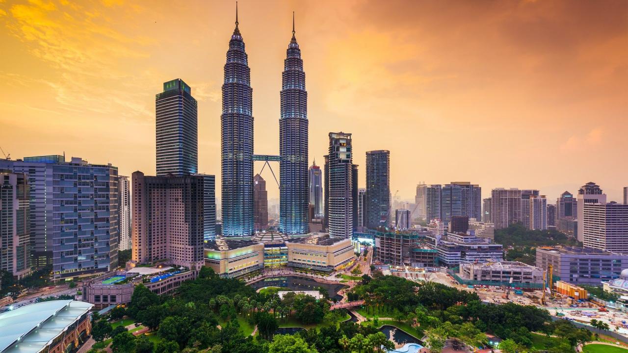 Most Beautiful Skylines in the World | List of Gorgeous City Sky Lines Most Beautiful Skylines in the World | List of Gorgeous City Sky Lines