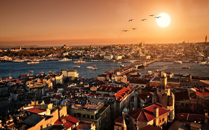 Istanbul Dua Benua, Satu Kota, Banyak Kisah