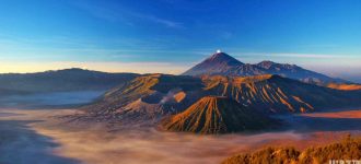 Indah, Sunrise Gunung Bromo Panorama Memukau Wisatawan