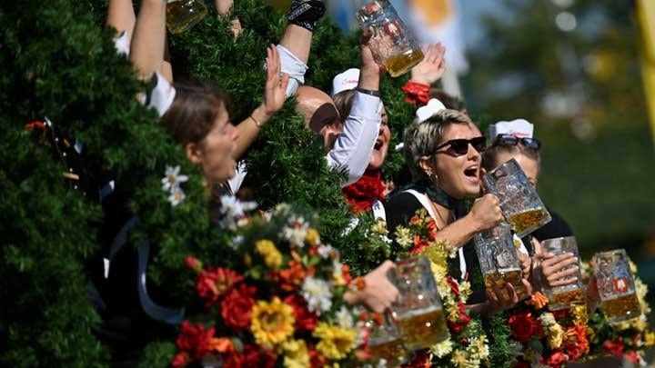 Meriah, Oktoberfest Munich Jerman Pesta Bir Terbesar