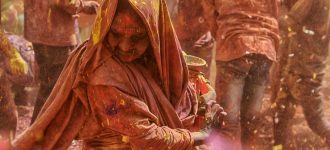 Warna-warni, Perayaan Holi India Utara Penuh Sukacita