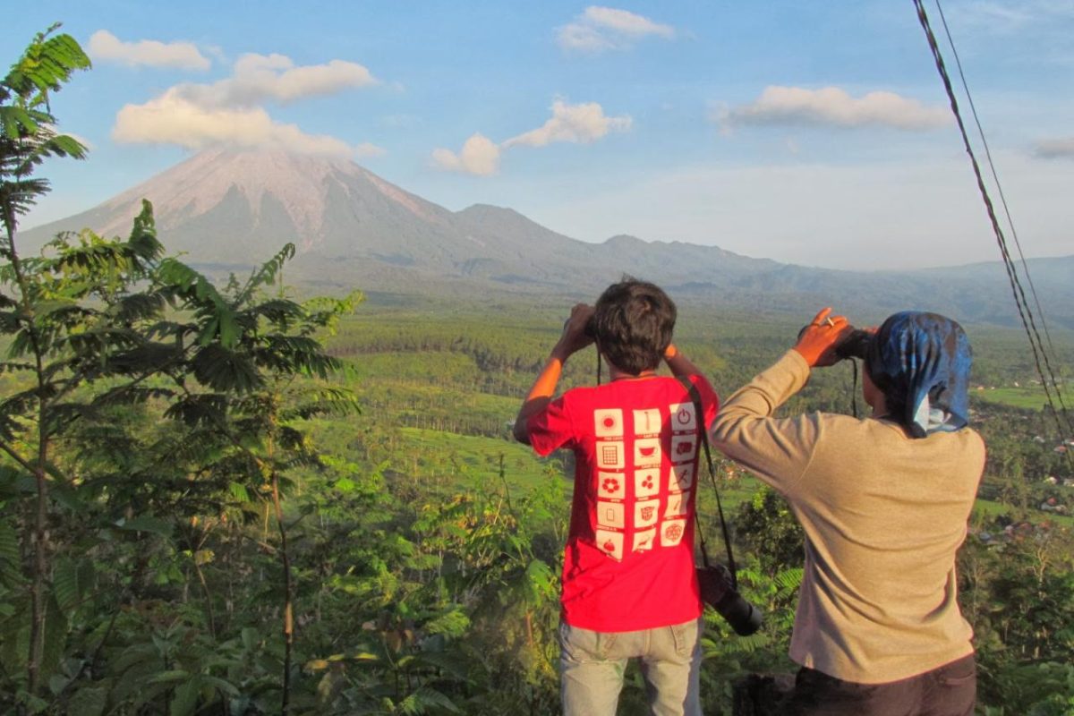 Trekking Ekstrem Gunung Semeru, Favorit Pendaki Jawa Timur