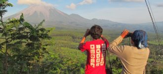 Trekking Ekstrem Gunung Semeru, Favorit Pendaki Jawa Timur