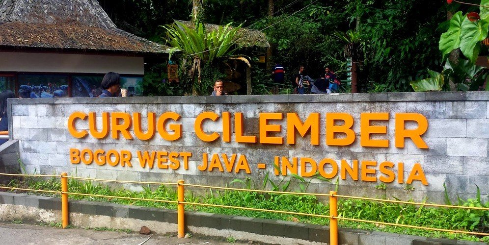 Segar, Curug Cilember Bogor Destinasi Wisata Alam Pegunungan
