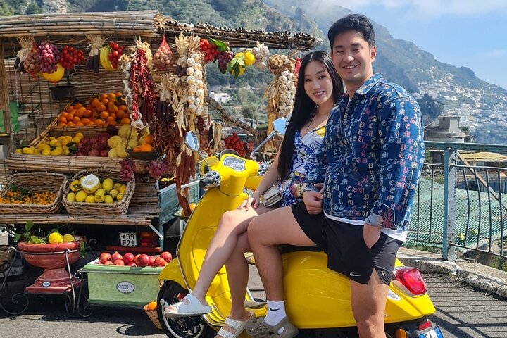 Vespa dan Laut Amalfi, Kombinasi Terbaik Liburan Gaya Italia Petualangan Tak Terlupakan