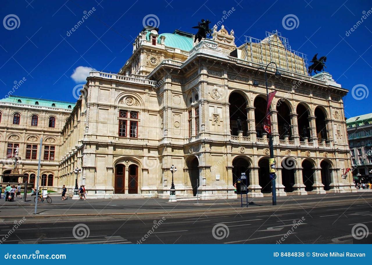 Vienna State Opera House stock photo. Image of sculpture - 8484838 Vienna Opera House dan Kemewahan Musik Klasik Dunia Barat