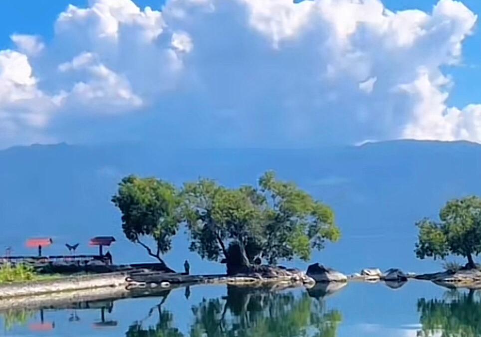 Itinerary Wisata Alam Gratis di Danau Singkarak Petualangan Tanpa Biaya